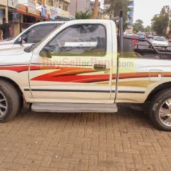 Alternative view of Toyota Tacoma manual