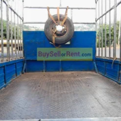 Alternative view of 3 Seats Daihatsu delta 2008