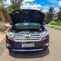 Alternative view of 7Seats automatic Toyota highlander 2013