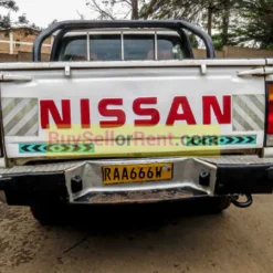 Alternative view of 5 seats Automatic Nissan Sahara 1996