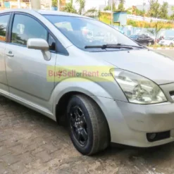 Alternative view of 7 seats Toyota Cololla Verso