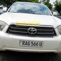 Alternative view of 7Seats Toyota Highlander Hybrid 2010