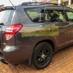 Alternative view of 5 seats Automatic Toyota RAV 4 2009