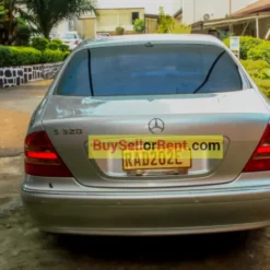 Alternative view of MERCEDES Benz S320 2001